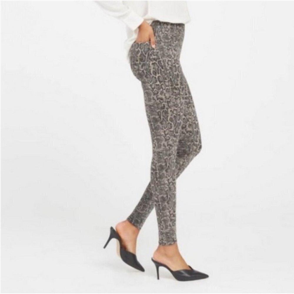 Spanx Ankle Jean-Ish Leggings Taupe Snakeskin Python Reptile Women's Sz Small